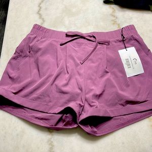 Zyia active summer shorts
